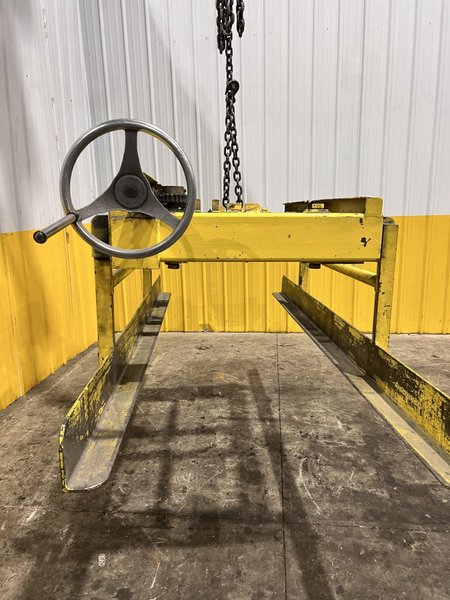 5 TON CAPACITY SHEET LIFTER: YOBRO #24600