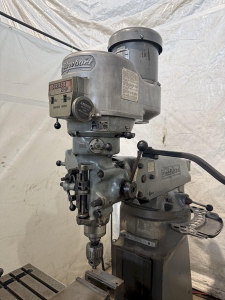 2 HP BRIDGEPORT SERIES 1 VERTICAL KNEE MILL. STOCK # 0222226