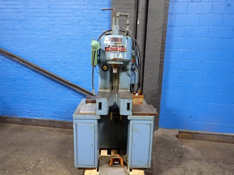 THE DENISON ENGINEERING CO 4 TONS HYDRAULIC PRESS  -  DF4C04C28A59D38C35S01