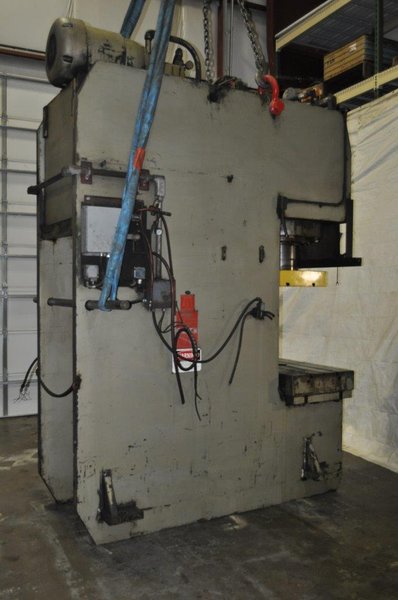 300 Ton Pacific Pressformer Hydraulic Press