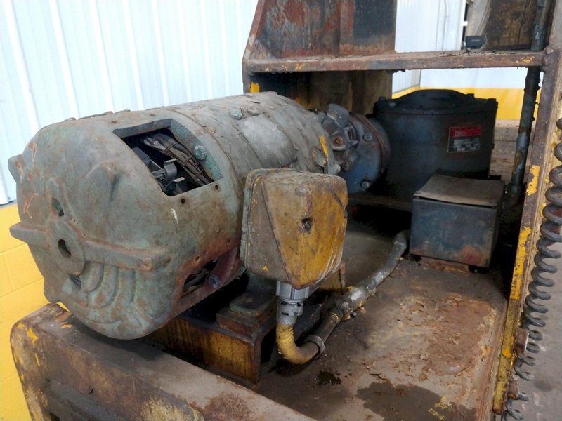 35,000 LB 17.5 TON X 18" TO 76" X 60"  OD BRADLEY CRANE MOTORIZED COIL GRAB: STOCK : STOCK 13243