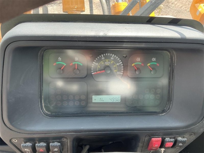 2023 LIUGONG 838 HV