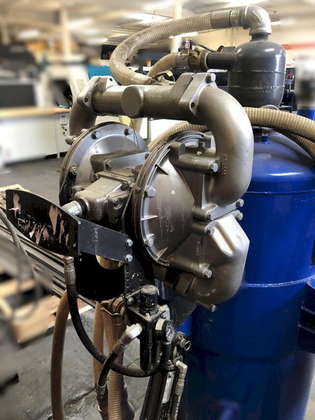 Xtractor XR2500SHD Garnet Removal System equipped with 3000 Lb Capacity, Sandpiper Pump, Hydraulic Dump, Mounting Frame
