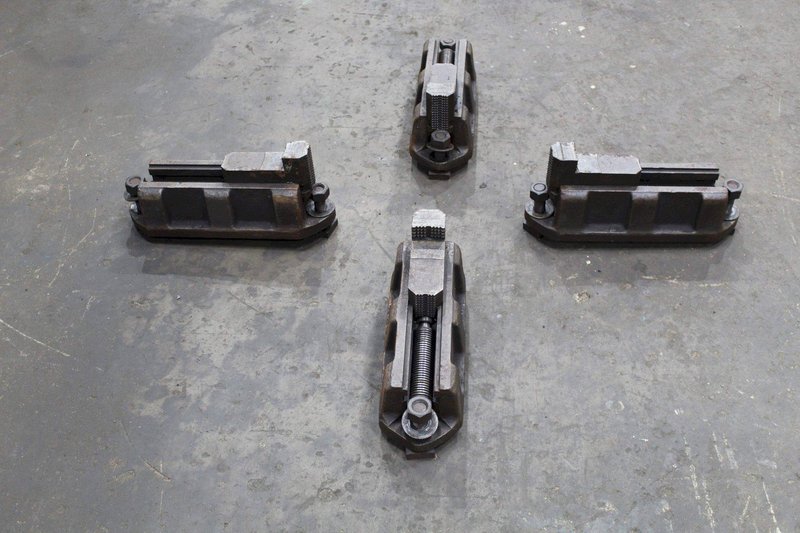 7-1/2&#039; X 2-1/2&#039; CHUCK JAWS: STOCK 72353