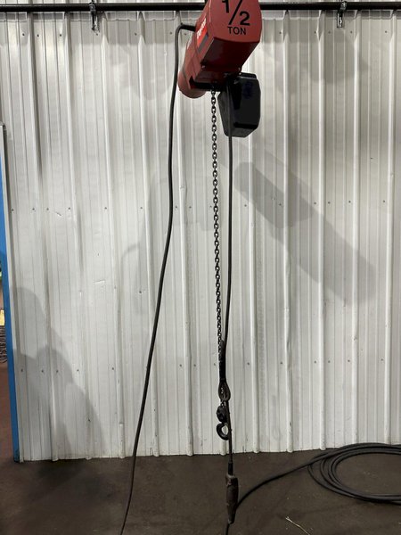 1/2 TON DAYTON ELECTRIC CHIAN HOIST : STOCK #77768