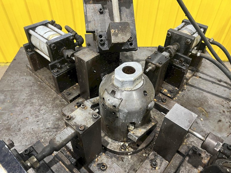 5 SPINDLE PNEUMATIC DRILL MACHINE: STOCK #19907