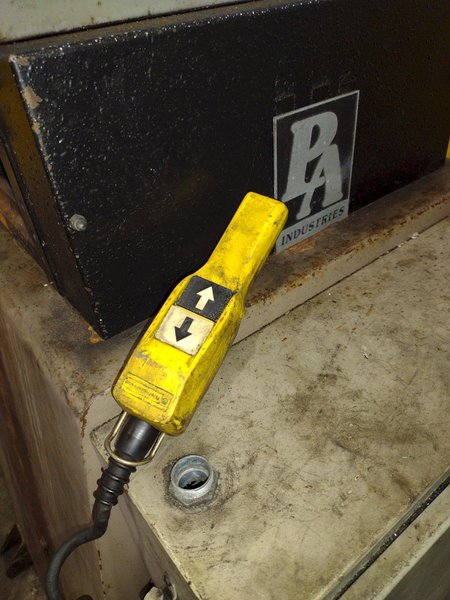 6" PA INDUSTRIES POWERED STRAIGHTENER. STOCK # 0218726