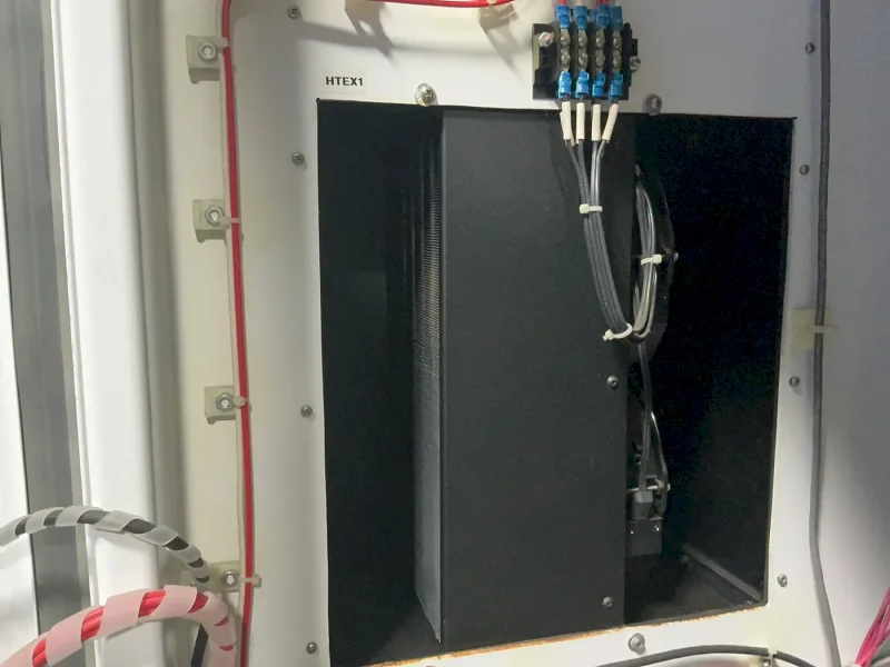ALLEN-BRADLEY 1336 PLUS II SENSORLESS VECTOR VARIABLE FREQUENCY DRIVE  -  1336F-BP300-AN-EN909-L6-NCM-MX909