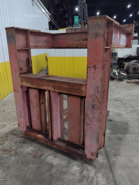 20,000 LBS / 10 TON X 60&quot; X 60&quot; BUSHMAN MODEL #901 PALLET LIFTER CRANE ATTACHMENT: STOCK #23641