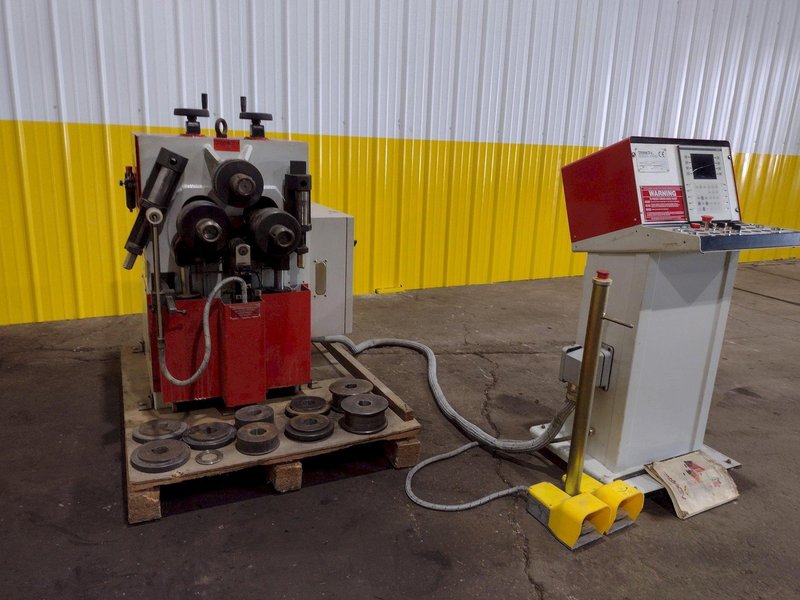 2-3/8" X 2-3/8" X 1/4" SIMASV HYDRAULIC ANGLE BENDING ROLL: STOCK #18847