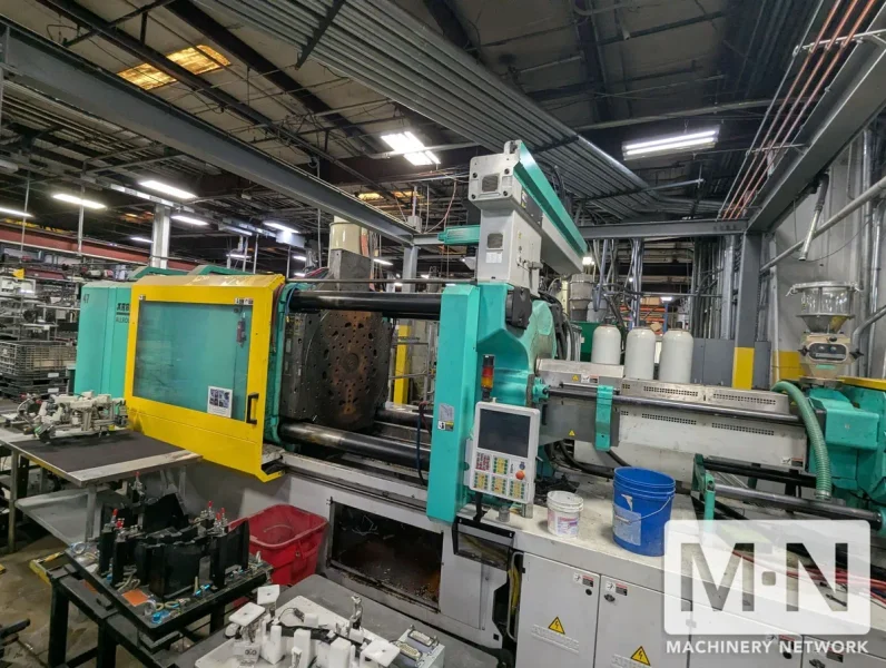 550 TON 29.1/ 8.2 OZ ARBURG MODEL 920S-5000-1300/400 2-COLOR INJECTION MOLDING MACHINE MFG 2015