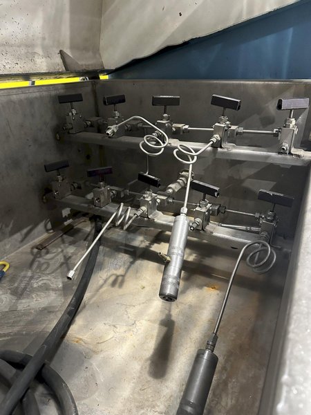 40,000 PSI ACL TECHNOLOGIES (AEROSPACE) MODEL #9882-0034 PRESSURE &amp; FLOW TEST BENCH MACHINE: STOCK #19827