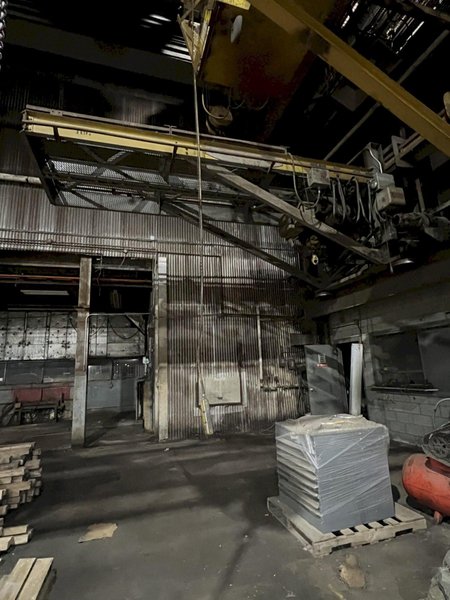 3 TON X 15' SHEPARD-NILES WALL MOUNTED POWERED GANTRY CRANE: STOCK 18472