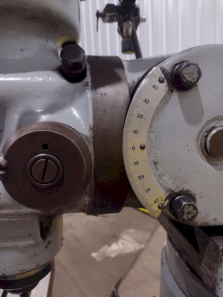 2 HP BRIDGEPORT SERIES 1 VARIABLE SPEED RAM STYLE KNEE MILL : STOCK #19924