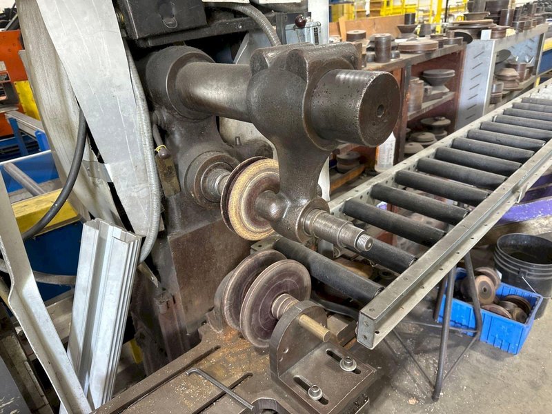 CUSTOM ALUMINUM EXTRUSION PROFILE CORRECTIVE MACHINE
