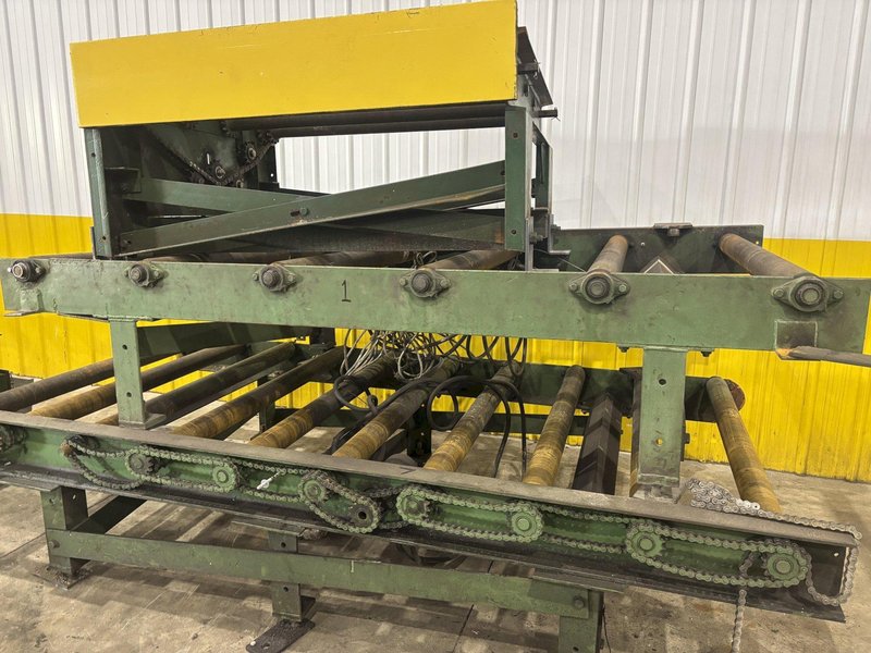 100&#039; X 54&quot; WIDE PEDDINGHAUS POWERED ROLLER CONVEYOR: STOCK #23102