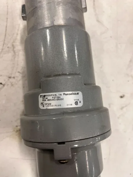 THOMAS &amp; BETTS F27194 PIN AND SLEEVE PLUG USED