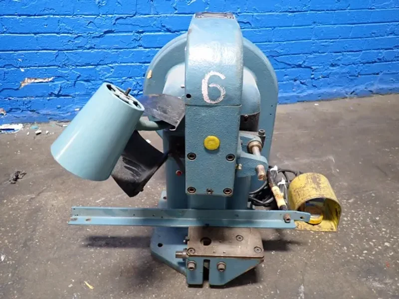 AMP BENCH PUNCH  -  565435-5