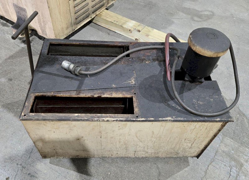 GARDNER 12-30 RECIPROCATING SURFACE GRINDER USED