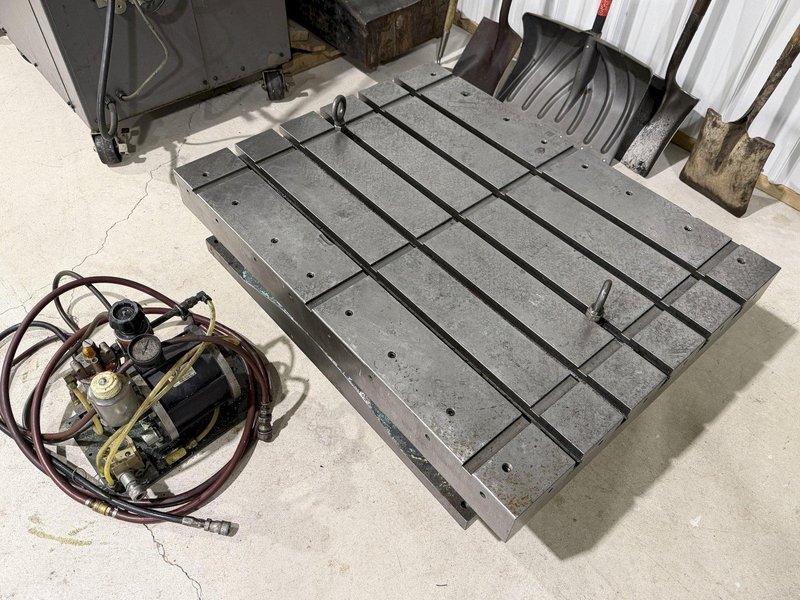 32" x 42" Air Lift Rotary Table