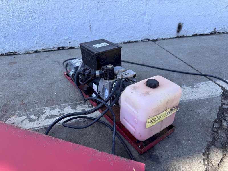 1,950 LB. SOUTHWORTH ELECTRIC SCISSOR LIFT TABLE: STOCK #80986