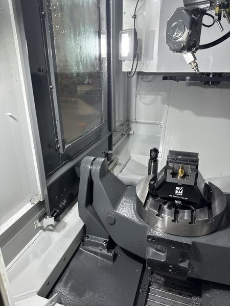 Haas UMC-500SS 5 Axis UMC, 2023 – TSC, Chip Conveyor, Probe