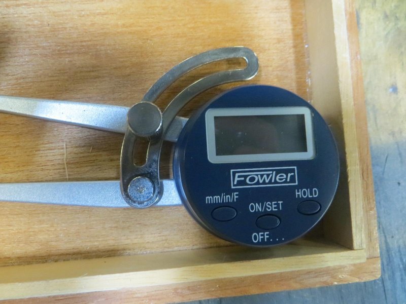 Fowler Digital Caliper Gage 54-554-7030-0 w Wood Box- Auction Item