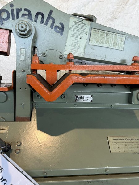 36 TON PIRAHNA P-36 IRON WORKER. STOCK #0889325