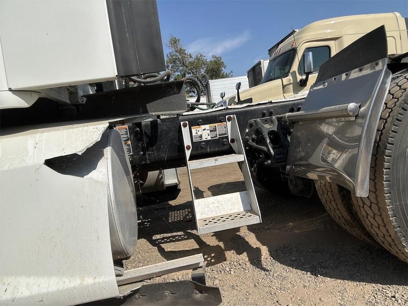 2022 Kenworth T680 1XKYD49X5NJ499897