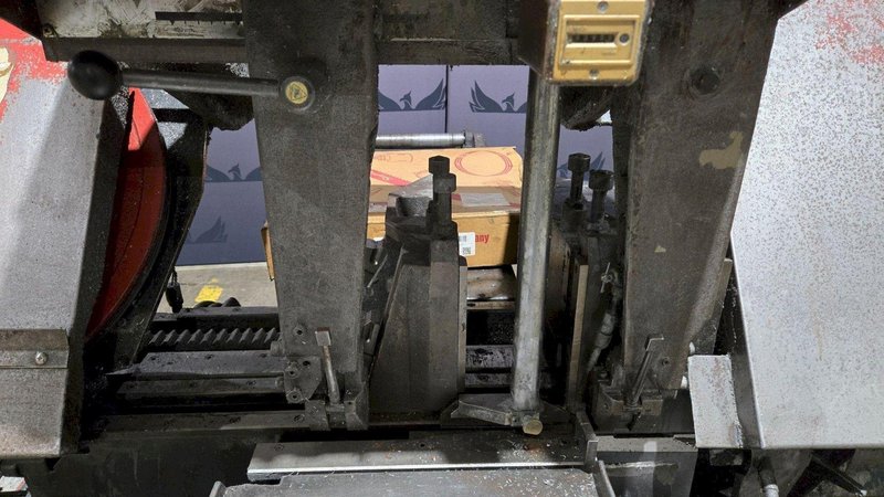 AMADA HA-400 HORIZONTAL BANDSAW USED