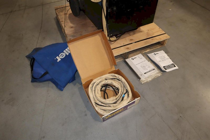 Miller Electric Syncrowave 250 DX Tig/Stick Welder, 200/230/460 V, Foot Control Package- Auction Item