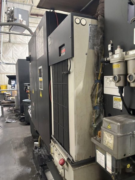 Okuma M560 VMC, 2016 – TSC, 15k Spindle, Chip Conveyor, Mist Collector, Spindle Chiller