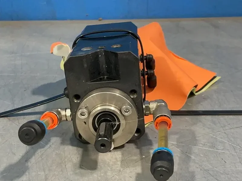 ABB GEAR PUMP   -  3HNA029803-001