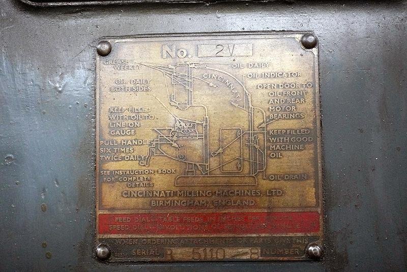 CINCINNATI MODEL #2V VERTICAL MILLING MACHINE: YOBRO #25931