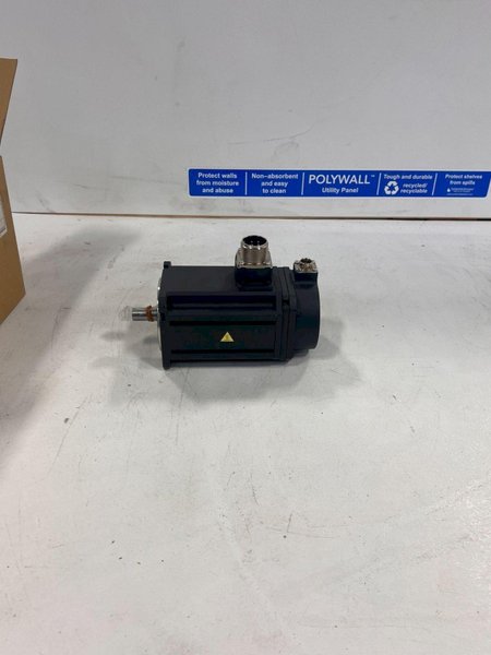 MITSUBISHI HF105S-A51 AC SERVO MOTORS NEW WITH OPEN BOX