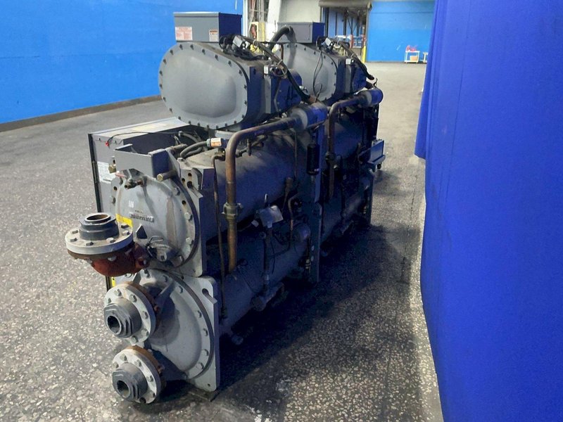 CARRIER 30 BAR WATER COOLED CHILLER  -  30HXC076R—661KA