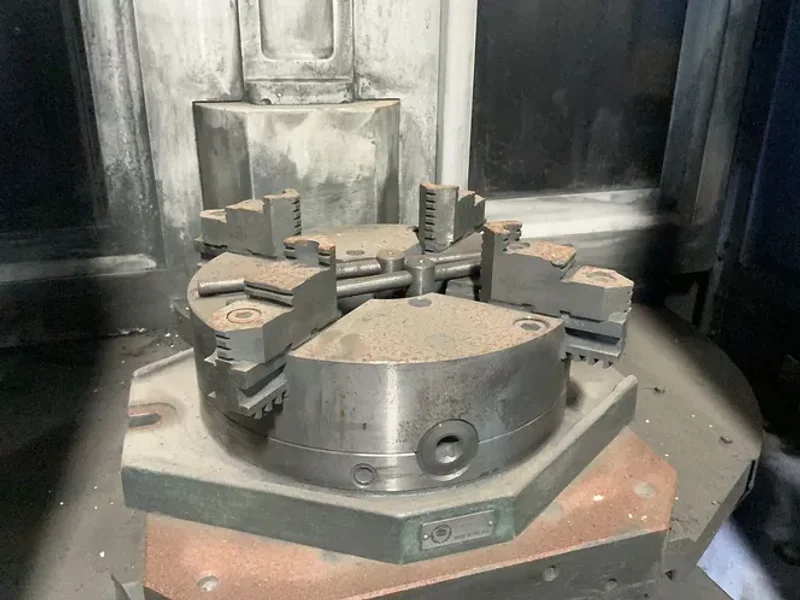 DOOSAN INFRACORE CNC HMC  -  HP 4000