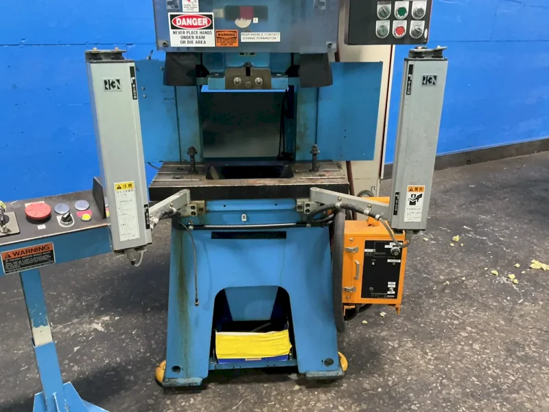WASINO ENGINEERING 25 TONS GAP FRAME PRESS  -  PUX 25