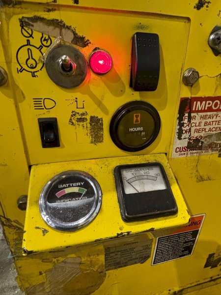 36 VOLT CUSHMAN MODEL 898361 STOCK CHASER/TUGGER CART: YOBRO #24651