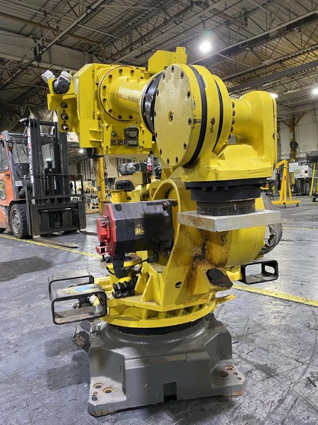 FANUC – R-2000iB/210F w/ R-30iA Controls PARTS ONLY