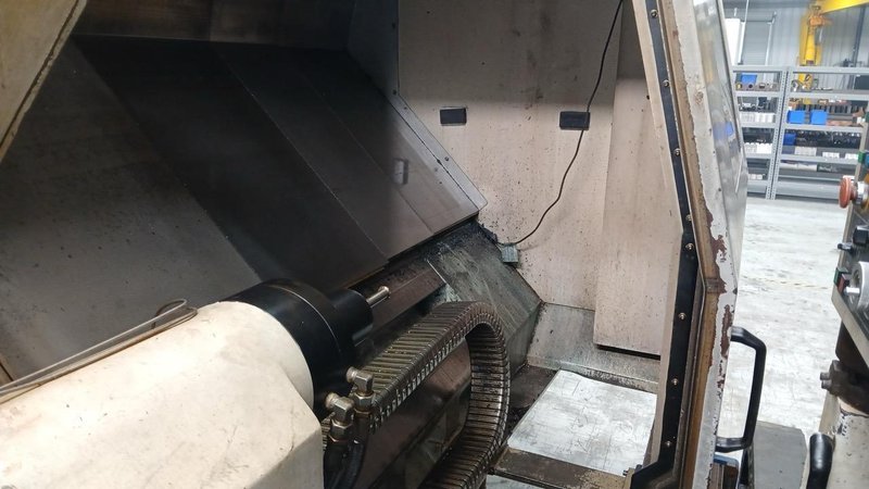 Doosan Puma 800L, 2006 – SMW Hyd Steady, 12″ Big Bore, Chip Conveyor,  Cut Hours 5105