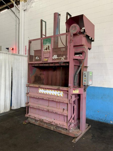 60"X 30" LOAD KING MODEL # 30 VERTICAL CARDBOARD BALER : STOCK #79753