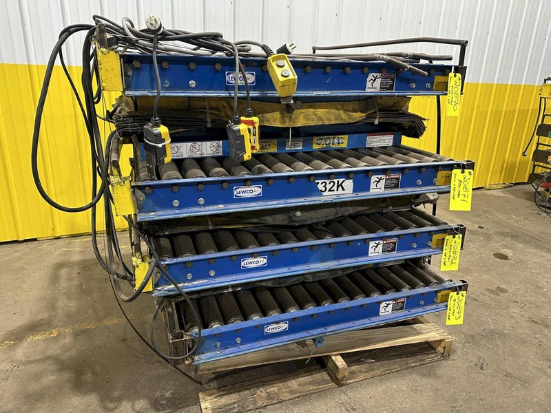 3,000 LBS X 48" X 48" ROTO-MAX HYDRAULIC SCISSOR LIFT TABLE W/ ROTARY LEWCO ROLLER CONVEYOR TOP, 110 VOLT: STOCK #20870
