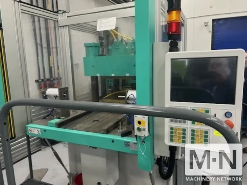 176 TON 10.3 OZ ARBURG MODEL 520V-1600-800 VERTICAL CLAMP SILICONE LIM MACHINE MFG 2014 * LOW HOURS *