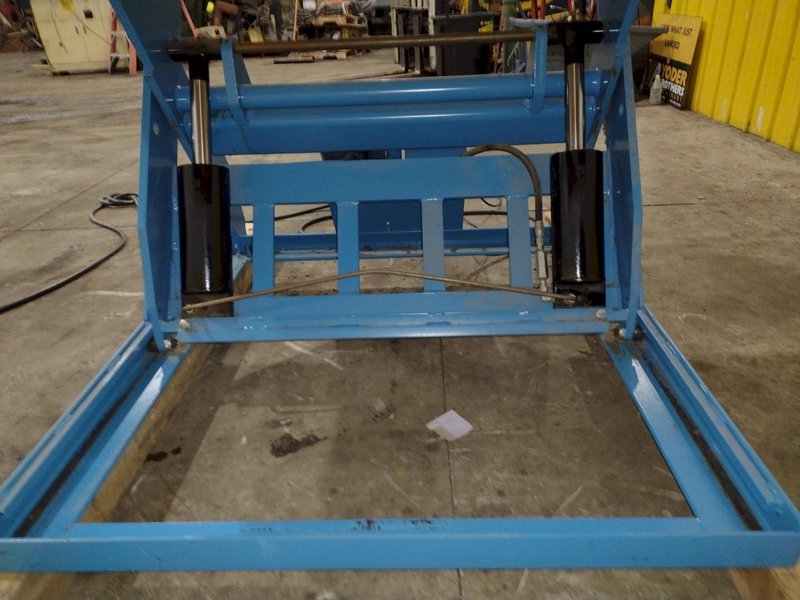 4,000 LBS X 72" X 72" LIFT PRODUCTS MODEL #LPT4W-040-36 SCISSOR LIFT TABLE: YOBRO #24987