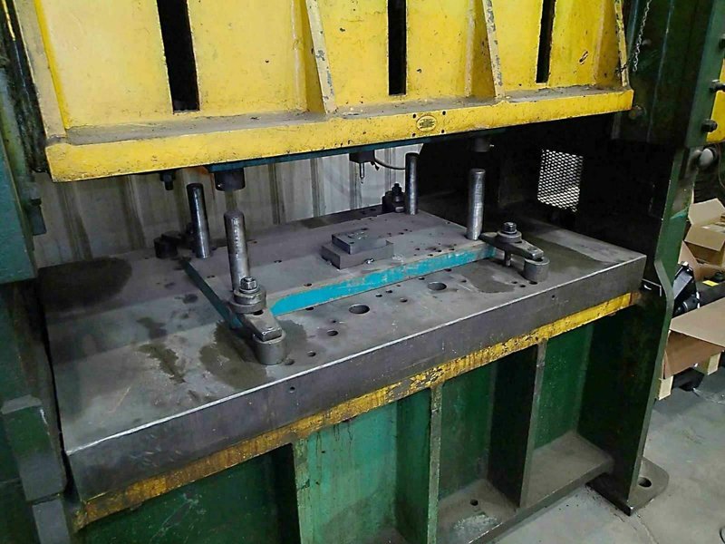 150 Ton Verson Model 6B60 Straight Side Press- 6″ Stroke, 16″ Shut, Power Ram