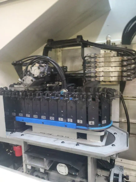 2005 MAKINO E33 VERTICAL MACHINING CENTER