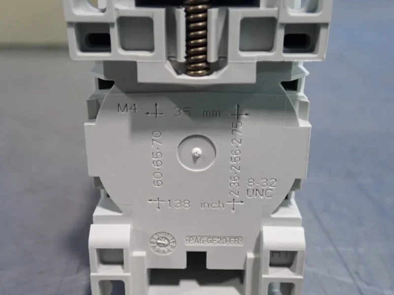 ALLEN-BRADLEY CONTACTOR  -  100-E26KD00
