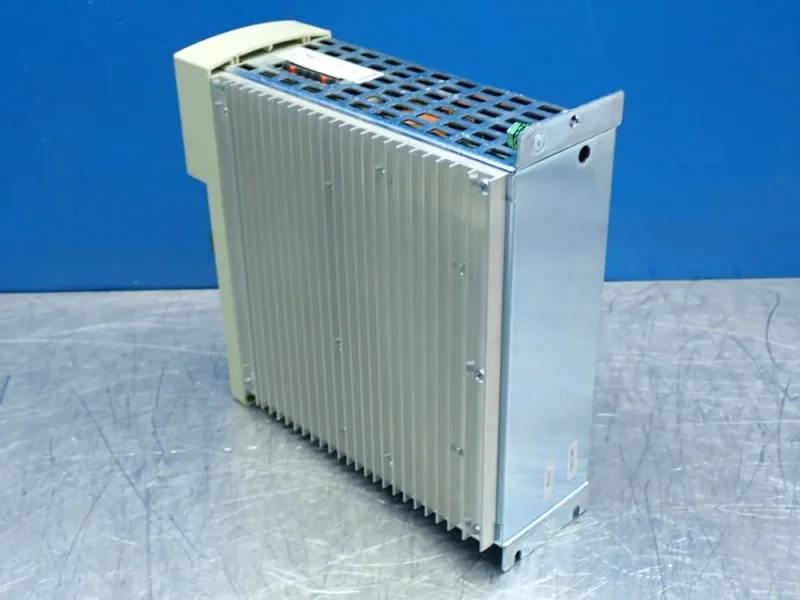 ALLEN BRADLEY 1.0KW, 2.0A OUTPUT, 2.7A INPUT KINETIX SINGLE-AXIS SERVO DRIVE  -  2097-V34PR3-LM