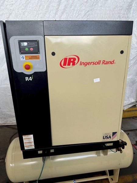 5 HP INGERSOLL-RAND R4i-A 125 AIR COMPRESSOR W/ AIR DRYER. STOCK #0892724